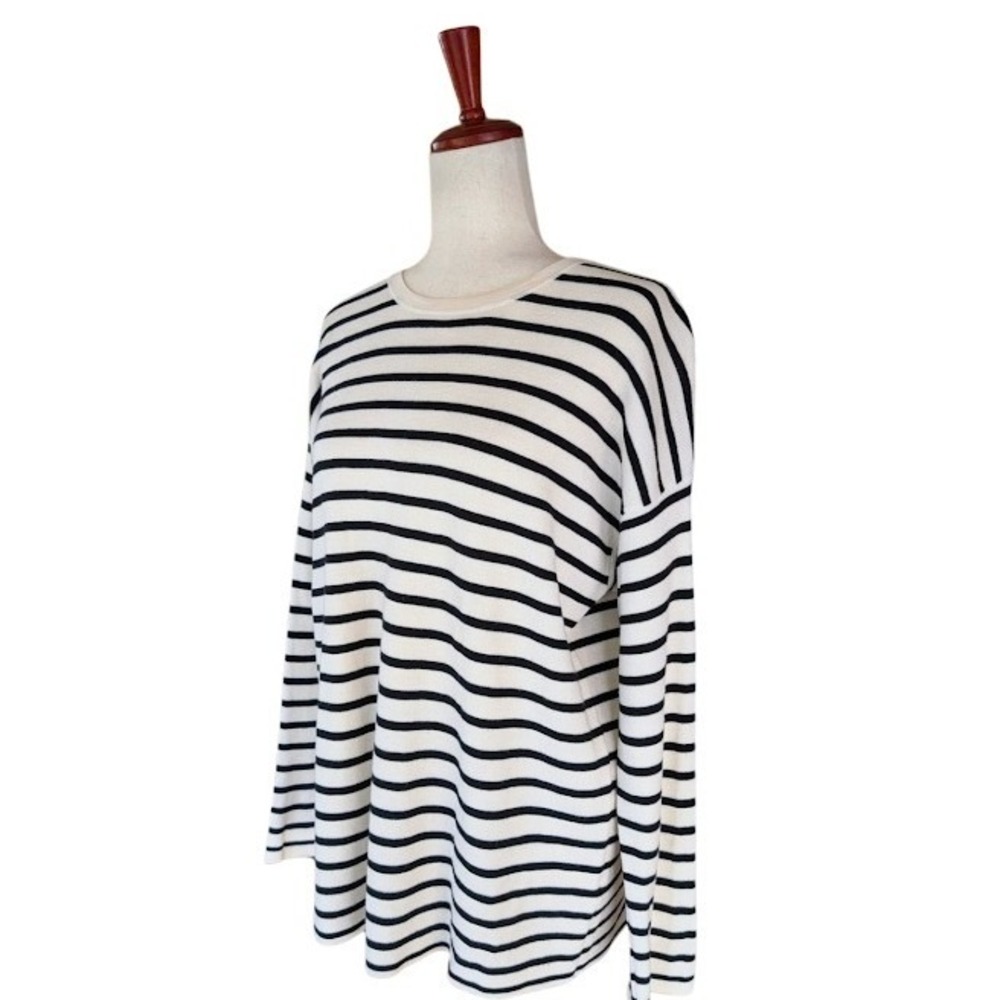 Eileen Fisher Merino Wool Striped Sweater Ivory Black Crew Neck Size Medium - Picture 2 of 6